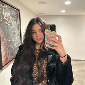 Meet your Posher, Molly